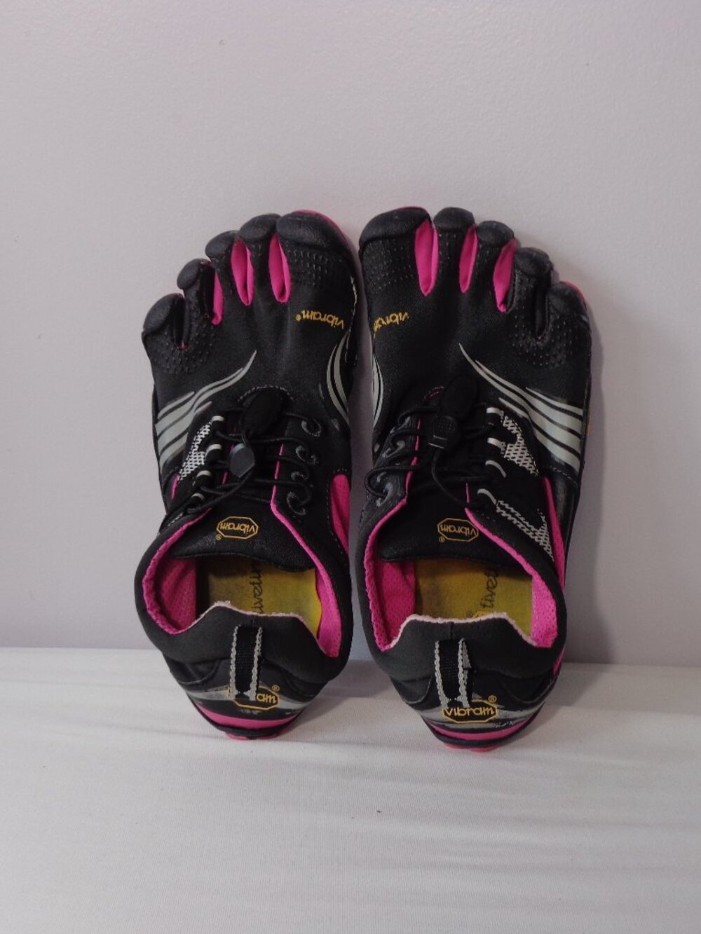 Vibram FiveFingers Women's KMD  Shoes Black Gray Pink Size US 6 EU 37